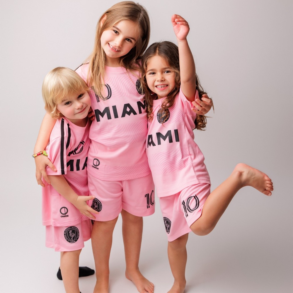 $94 ONSIDE Unisex Kids Soccer Team Miami Pajama Set Pink 4-13 Years Pink